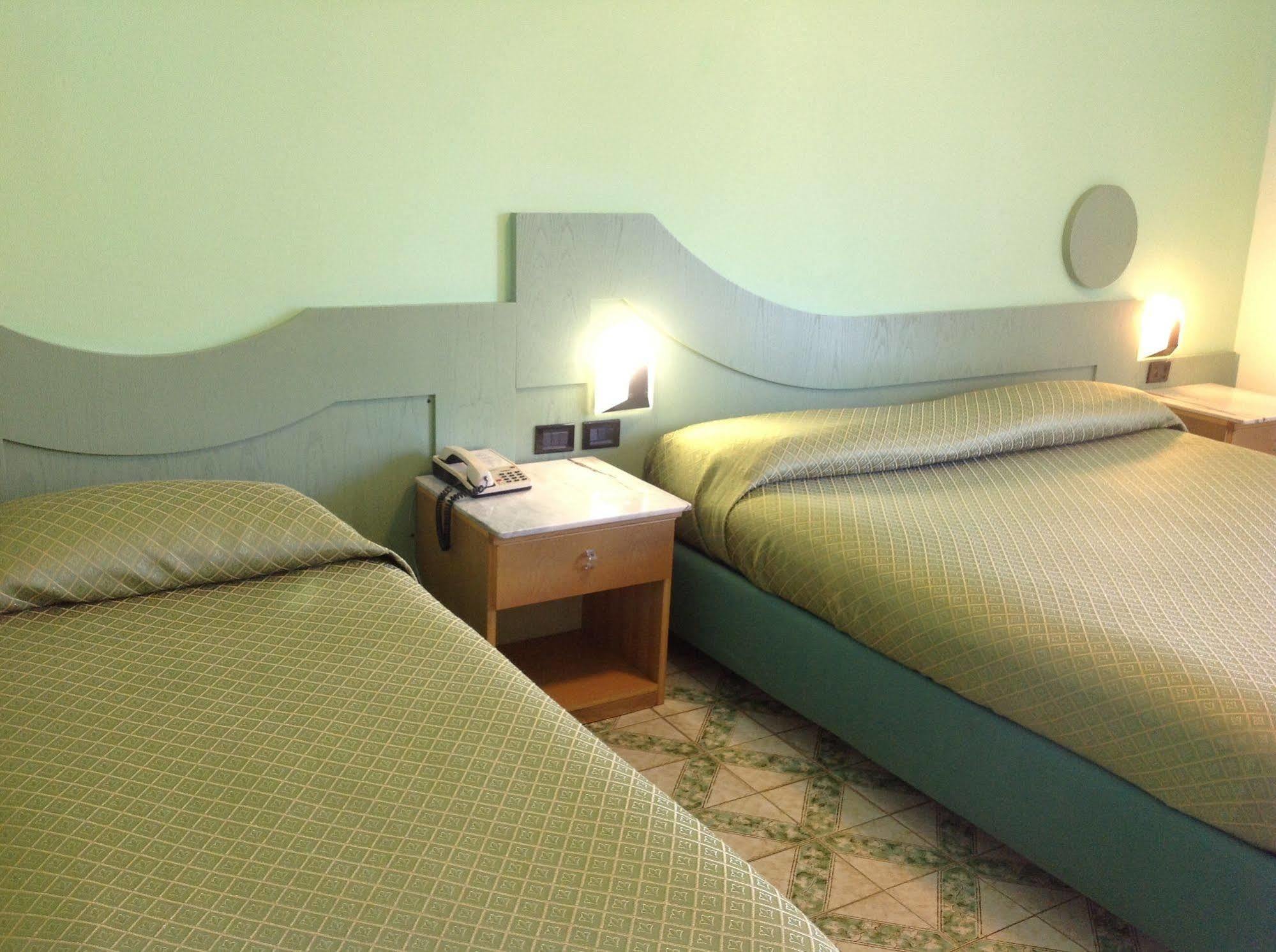 Hotel Giovanna Pompei Esterno foto