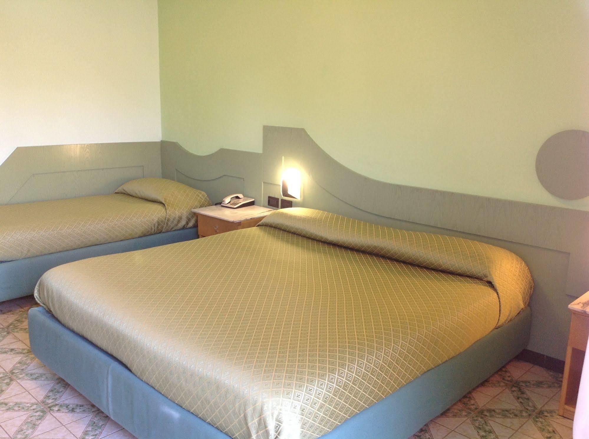 Hotel Giovanna Pompei Esterno foto