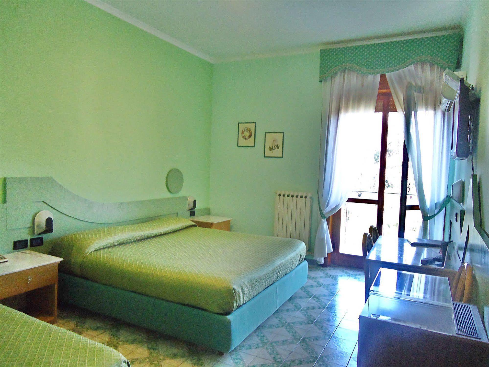 Hotel Giovanna Pompei Esterno foto